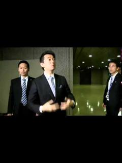 [x]橋下徹が読売記者に詰め寄る!!大激論 - YouTube