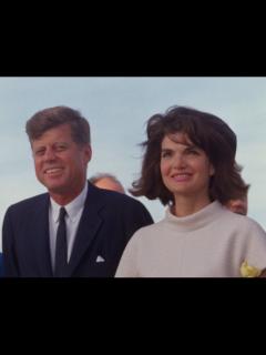 [x]Exclusive: Inside Jackie Kennedy's Heartbreaking Final Moments With JFK ...