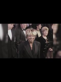 [x]「ロックンロールの女王」ティナ・ターナーさん死去、83歳 - YouTube