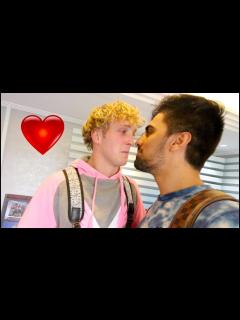 [x]KISSING LOGAN PAUL !!! - YouTube