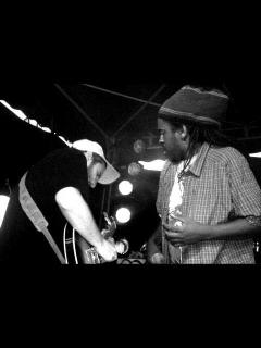 [x]Tonton David - Tribute - YouTube