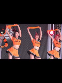 [x]【ヴィーナス】読売巨人軍公式マスコットガール／♫ Follow Me - YouTube