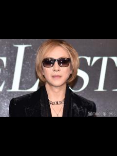[x]YOSHIKI、3度目となる手術後の容態報告「普通に歩くことができるようになった」精神の治療も - モデルプレス
