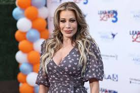 Taylor Dayne Reveals 'Dark' Battle with Colon Cancer: 'This Has ...