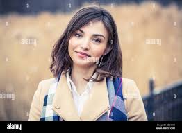 Native american teen girl hi-res stock photography and images - Alamy