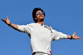 Who is Shah Rukh Khan? Get to know the global superstar - Los ...