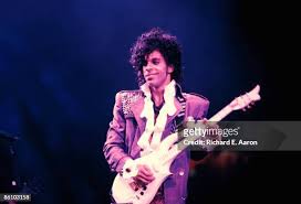 4,928点のPurple Princeのストックフォト - Getty Images